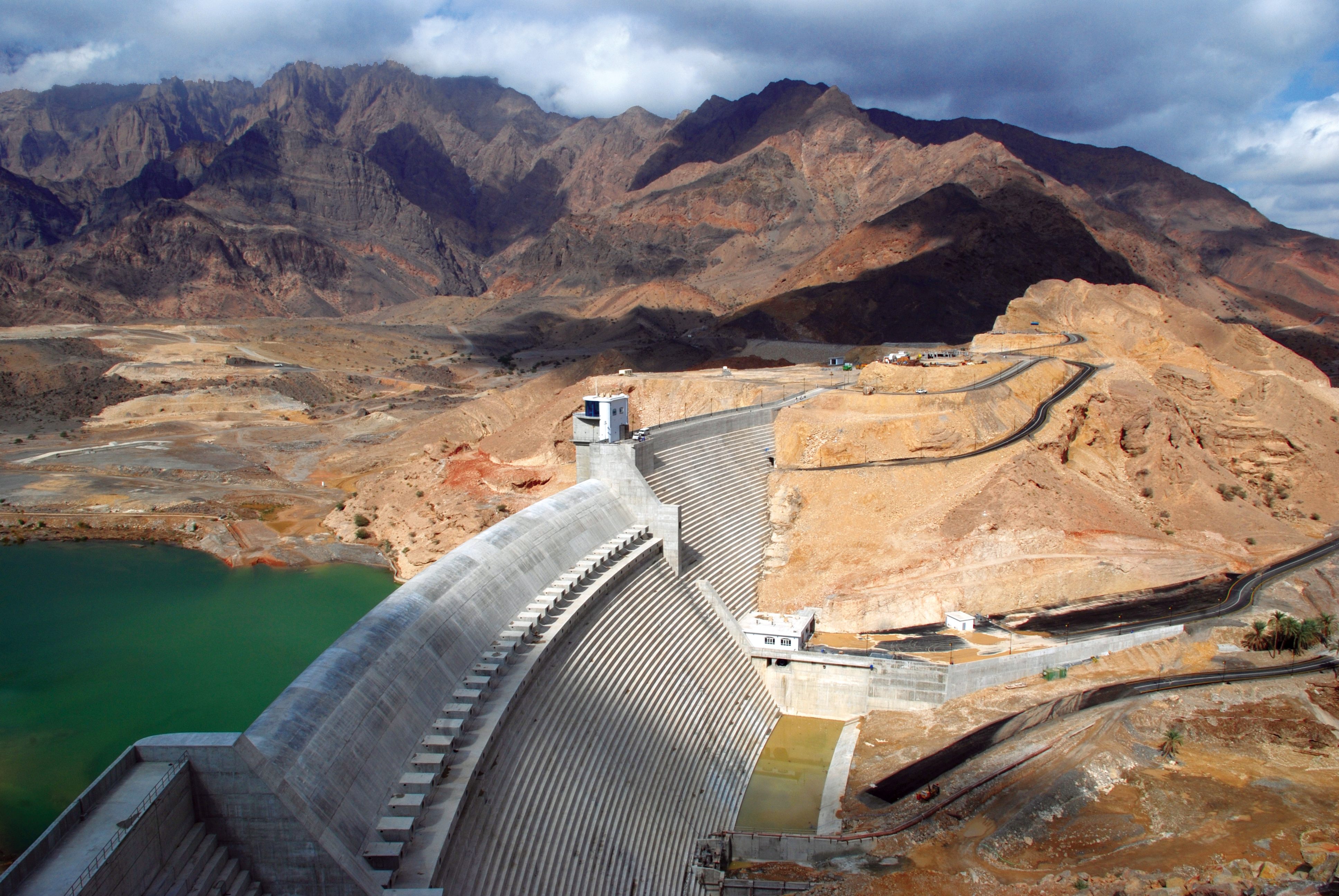 A leading diversified company carrying out construction, engineering, procurement, development and investment activities internationally.